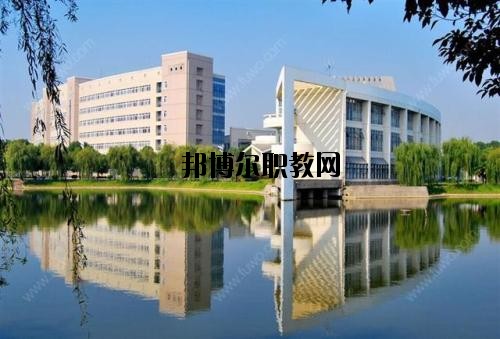 黃岡聯(lián)升職業(yè)技術(shù)學(xué)校2020年報名條件、招生要求、招生對象