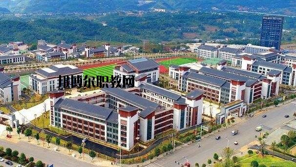 大方綜合職業(yè)技術(shù)學(xué)校2020年報名條件、招生要求、招生對象