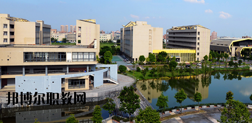 東莞理工學(xué)校2020年報(bào)名條件、招生要求、招生對(duì)象
