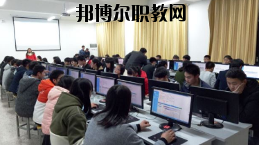 蘭州財(cái)稅學(xué)校2020年學(xué)費(fèi)、收費(fèi)多少