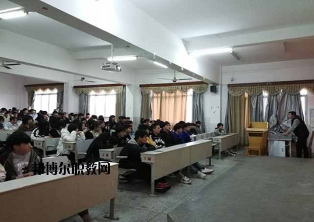 寧都縣科技職業(yè)學(xué)校2020年報名條件、招生要求、招生對象 
