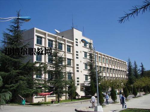 清鎮(zhèn)市衛(wèi)生職業(yè)技術(shù)學(xué)校2020年報(bào)名條件、招生要求、招生對(duì)象