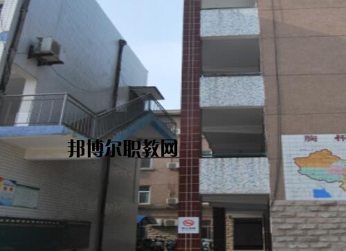 鄭州經(jīng)濟貿(mào)易學校2021年招生辦聯(lián)系電話
