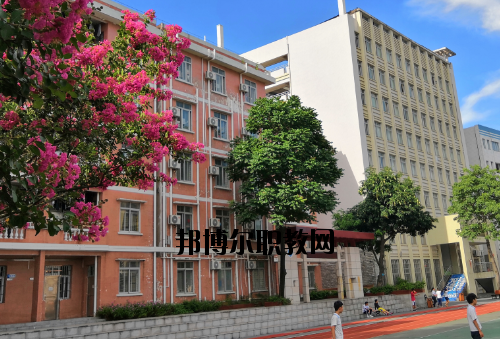 廣東工業(yè)貿(mào)易職業(yè)技術(shù)學(xué)校怎么樣、好不好