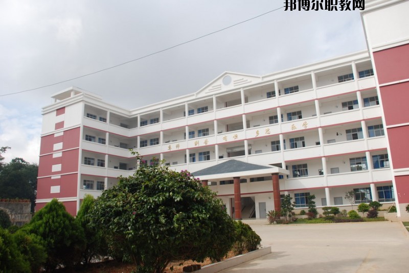 祥云縣職業(yè)高級中學(xué)2020年報名條件、招生要求、招生對象