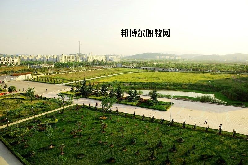 云夢中等職業(yè)技術(shù)學(xué)校2020年報名條件、招生要求、招生對象