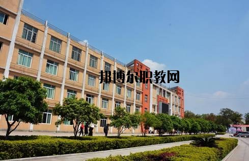 宜賓遠(yuǎn)大職業(yè)技術(shù)學(xué)校2020年報(bào)名條件、招生要求、招生對(duì)象