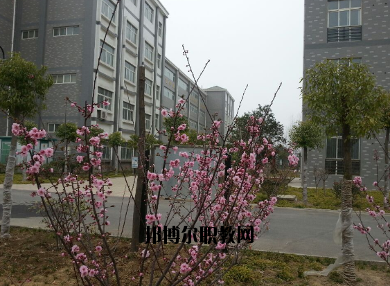 許昌工商管理學(xué)校怎么樣、好不好