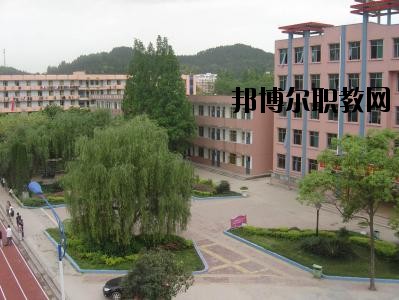 遂寧職業(yè)技術(shù)學(xué)校2020年報(bào)名條件、招生要求、招生對(duì)象