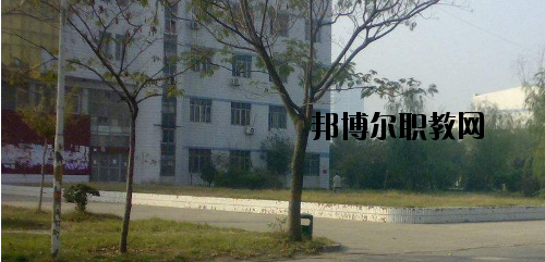 河南技工學(xué)校2021年報(bào)名條件、招生要求、招生對(duì)象