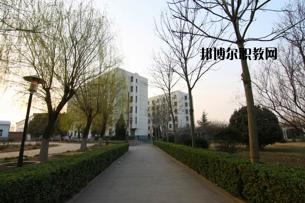 河南洛陽經(jīng)濟學校怎么樣、好不好