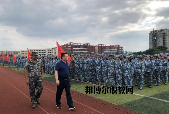 合肥高新科技學(xué)校2020年報名條件、招生要求、招生對象