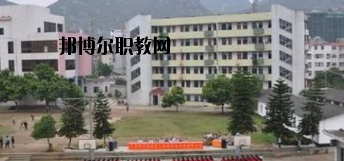 賀州技工學(xué)校2020年報(bào)名條件、招生要求、招生對(duì)象 
