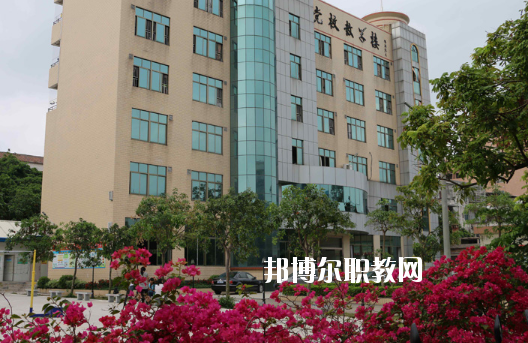 湛江海濱職業(yè)技術(shù)學(xué)校2020年報(bào)名條件、招生要求、招生對(duì)象