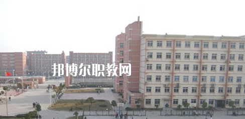 南寧九三中等職業(yè)學校2020年報名條件、招生要求、招生對象
