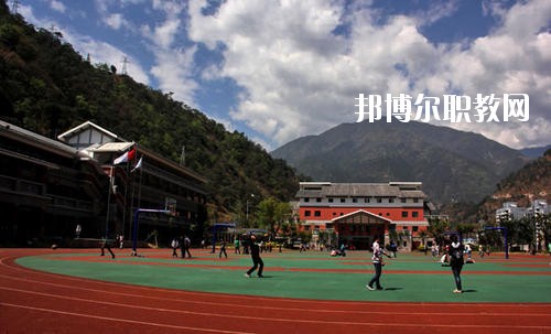 四川石棉職業(yè)高級(jí)中學(xué)2020年報(bào)名條件、招生要求、招生對(duì)象