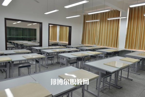 安慶工業(yè)學(xué)校怎么樣、好不好