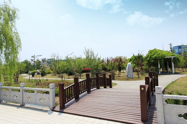 鹽城工業(yè)職業(yè)技術(shù)學(xué)院中專部怎么樣、好不好