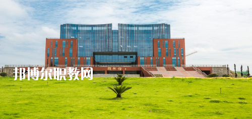 安順職業(yè)技術(shù)學(xué)院(中職部)2020年報(bào)名條件、招生要求、招生對(duì)象