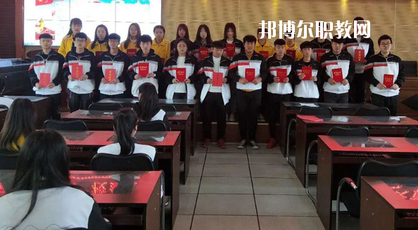 承德科技管理工程學(xué)校2020年報名條件、招生要求、招生對象