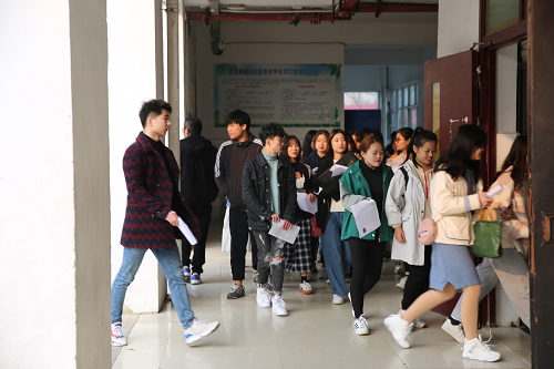 江蘇省邳州中等專業(yè)學(xué)校2020年報(bào)名條件、招生要求、招生對(duì)象