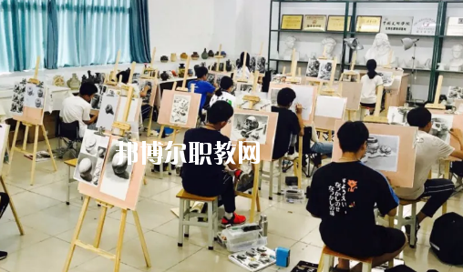 惠州科貿(mào)職業(yè)技術(shù)學(xué)校2020年報(bào)名條件、招生要求、招生對(duì)象
