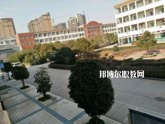 沁陽市職業(yè)教育中心學校2021年報名條件、招生要求、招生對象