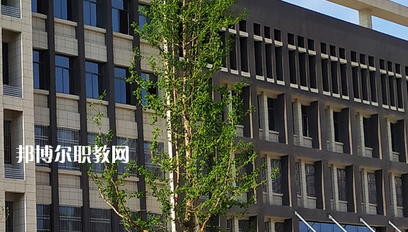 安徽天柱山旅游學(xué)校2021年報名條件、招生要求、招生對象