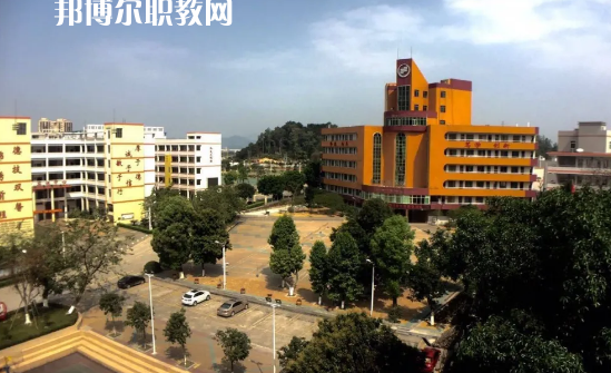 廣東肇慶四會中等專業(yè)學校2021年報名條件、招生要求、招生對象