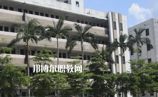 吳川職業(yè)高級中學2021年學費、收費多少
