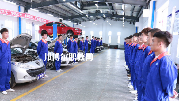 廣州2021年中專汽修學(xué)?？梢钥即髮? width=