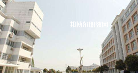 安徽紅十字會衛(wèi)生學校2021年報名條件、招生要求、招生對象