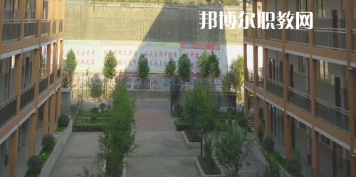 遵義市紅花崗區(qū)經(jīng)濟(jì)職業(yè)技術(shù)學(xué)校2021年報(bào)名條件、招生要求、招生對(duì)象