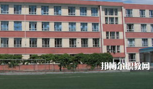 花溪區(qū)職業(yè)教育培訓(xùn)管理中心2021年報名條件、招生要求、招生對象