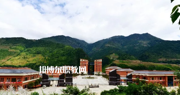 迪慶州民族中等專業(yè)學(xué)校怎么樣、好不好