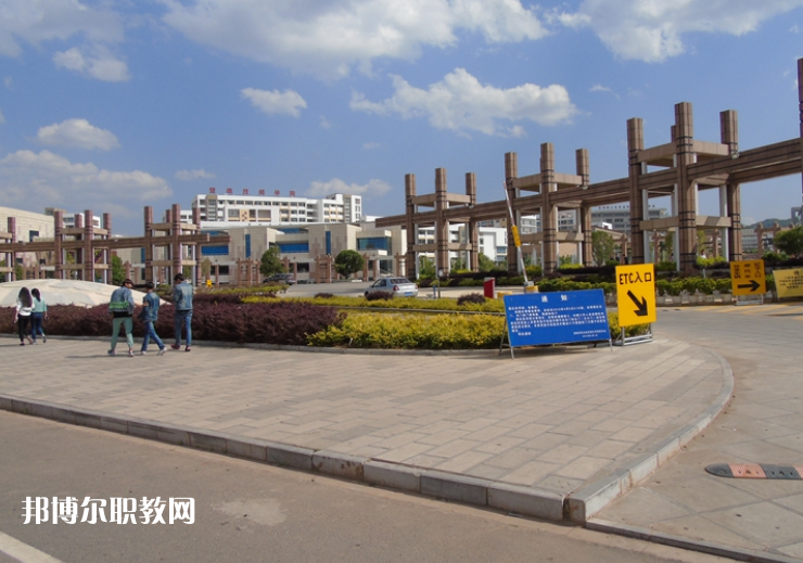 楚雄機(jī)械電子職業(yè)技術(shù)學(xué)校2021年報名條件、招生要求、招生對象