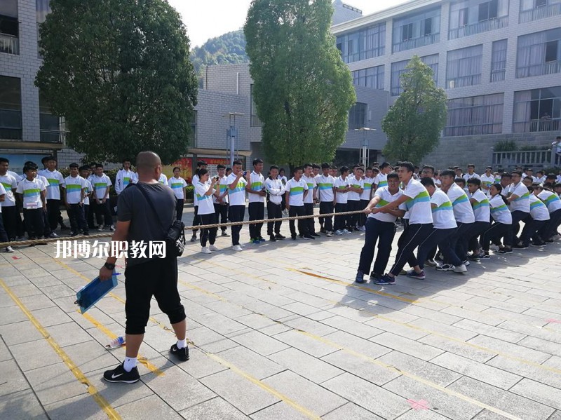 臨滄財(cái)貿(mào)學(xué)校2021年學(xué)費(fèi)、收費(fèi)多少
