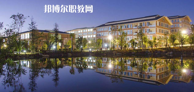 保山中醫(yī)藥高等?？茖W(xué)校2021年招生辦聯(lián)系電話