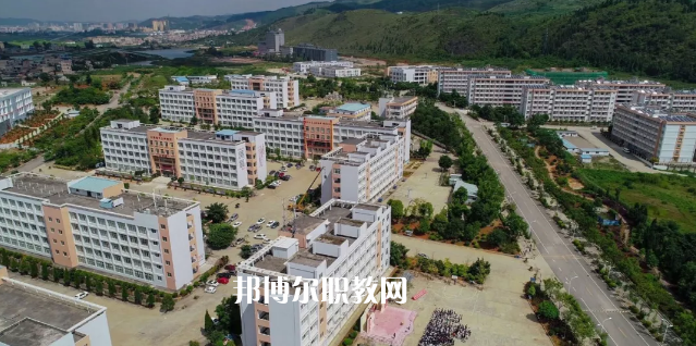文山農(nóng)業(yè)學校2021年學費、收費多少