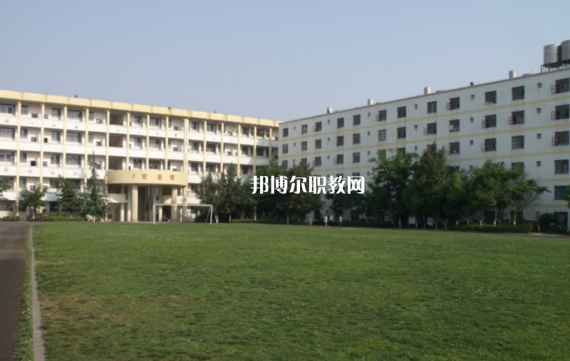 昆明財(cái)經(jīng)管理學(xué)校2021年學(xué)費(fèi)、收費(fèi)多少