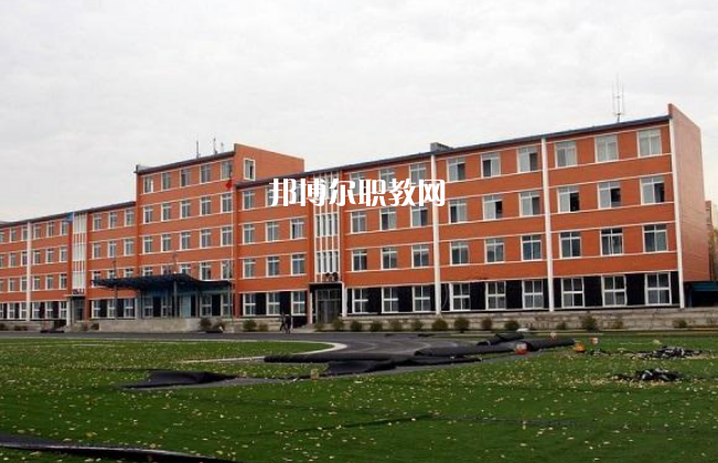 云南楚雄工業(yè)學(xué)校怎么樣、好不好