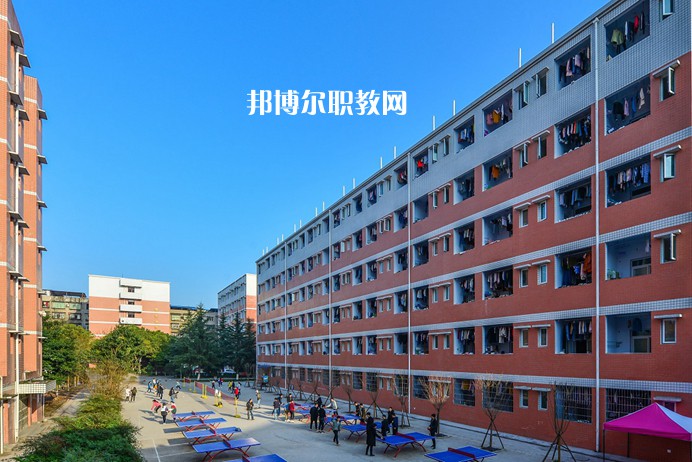 秦皇島市燕?？萍悸殬I(yè)學(xué)校2022年報名條件、招生要求、招生對象