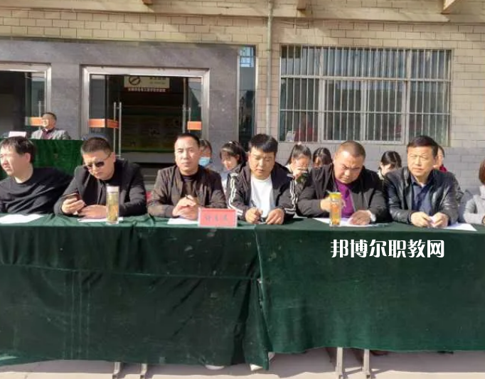 慶陽市機電工程學(xué)校網(wǎng)站網(wǎng)址