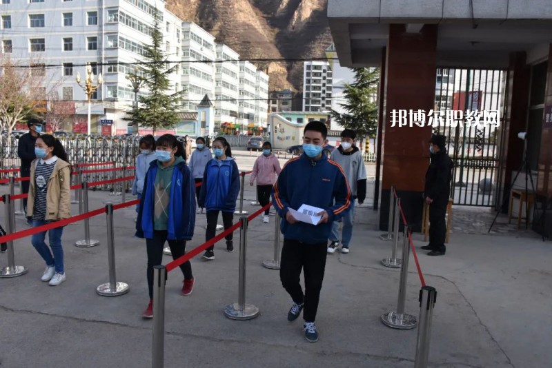 武都職業(yè)中學(xué)2022年報(bào)名條件、招生要求、招生對(duì)象