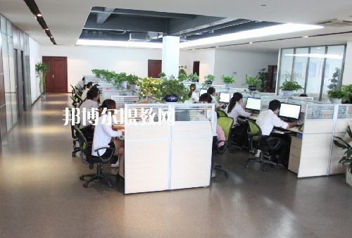 石家莊中和健康職業(yè)中等專(zhuān)業(yè)學(xué)校2022年招生辦聯(lián)系電話