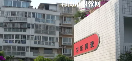 天府成人中等專業(yè)學(xué)校2022年報名條件、招生要求、招生對象