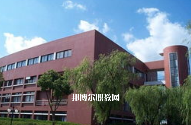 畢節(jié)市第一技工學(xué)校2022年報(bào)名條件、招生要求、招生對(duì)象