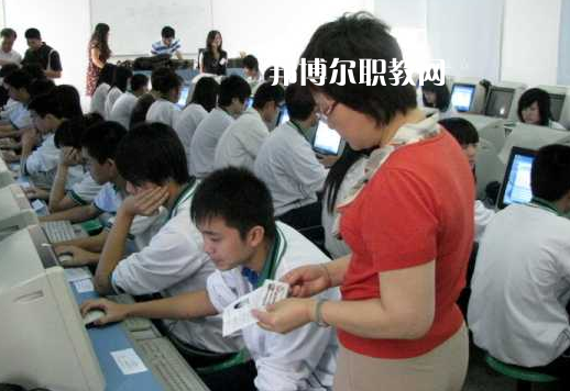 汕頭澄海職業(yè)技術(shù)學(xué)校2022年報名條件、招生要求、招生對象