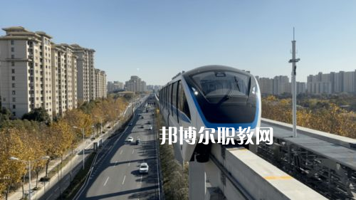 蘭州2022年中專軌道交通學?？即髮? width=
