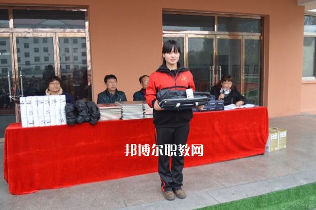 秦皇島奇石藝術(shù)學(xué)校2022年報名條件、招生要求、招生對象